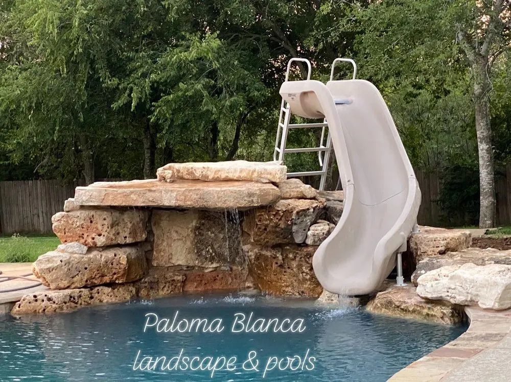 Expert lawn mowing service in Floresville, TX - Paloma Blanca Landscape & Pools
