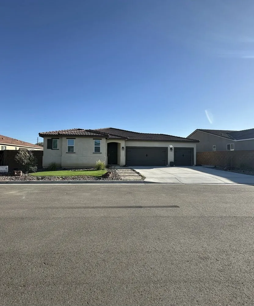 Trusted yard cleanup service in Indio, CA - Paloma’s Water and Dirt Construction