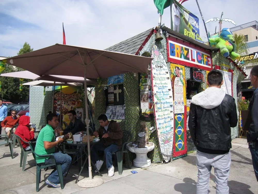 Custom yard cleanup service experts serving Indio, CA - Paloma’s Water and Dirt Construction