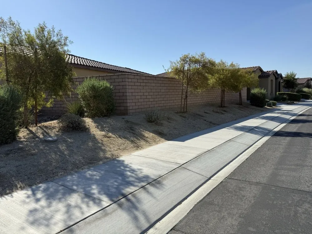 Trusted yard cleanup service in Indio, CA - Paloma’s Water and Dirt Construction