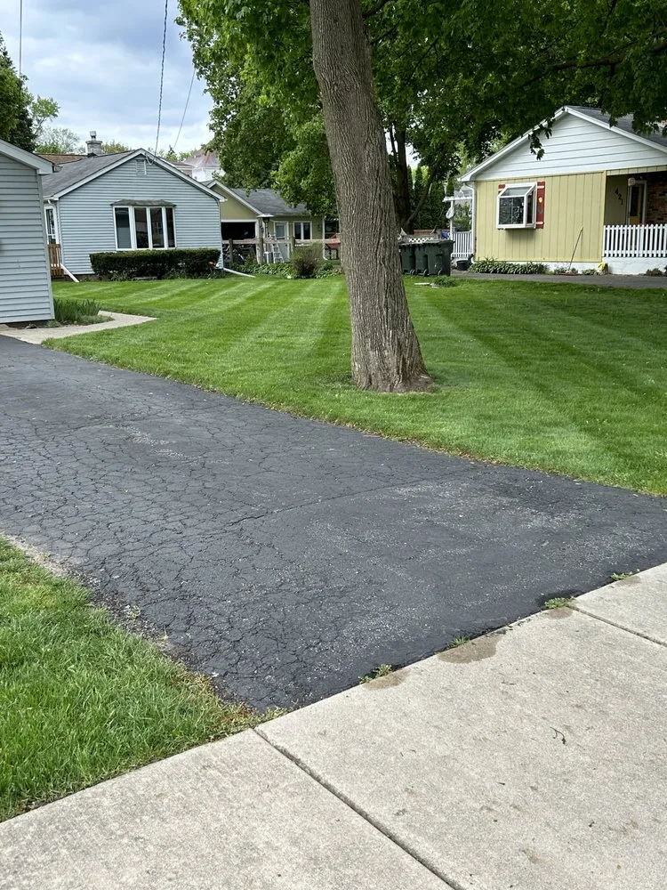 Local yard maintenance with custom design in Harvard, IL by Palos Altos Landscaping And Design