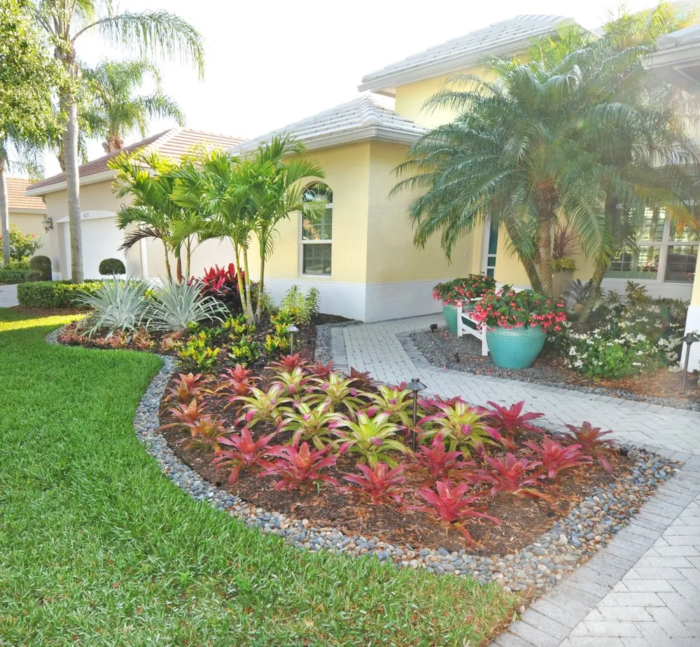 Expert garden landscaping experts serving Boca Raton, FL - Pamela Crawford & Associates