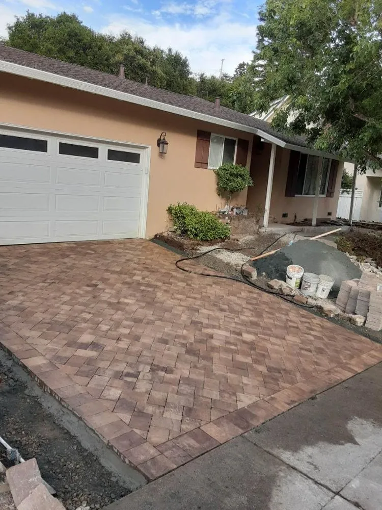 Affordable yard maintenance for year-round maintenance across Redwood City, CA - Panameno Construction Landscape