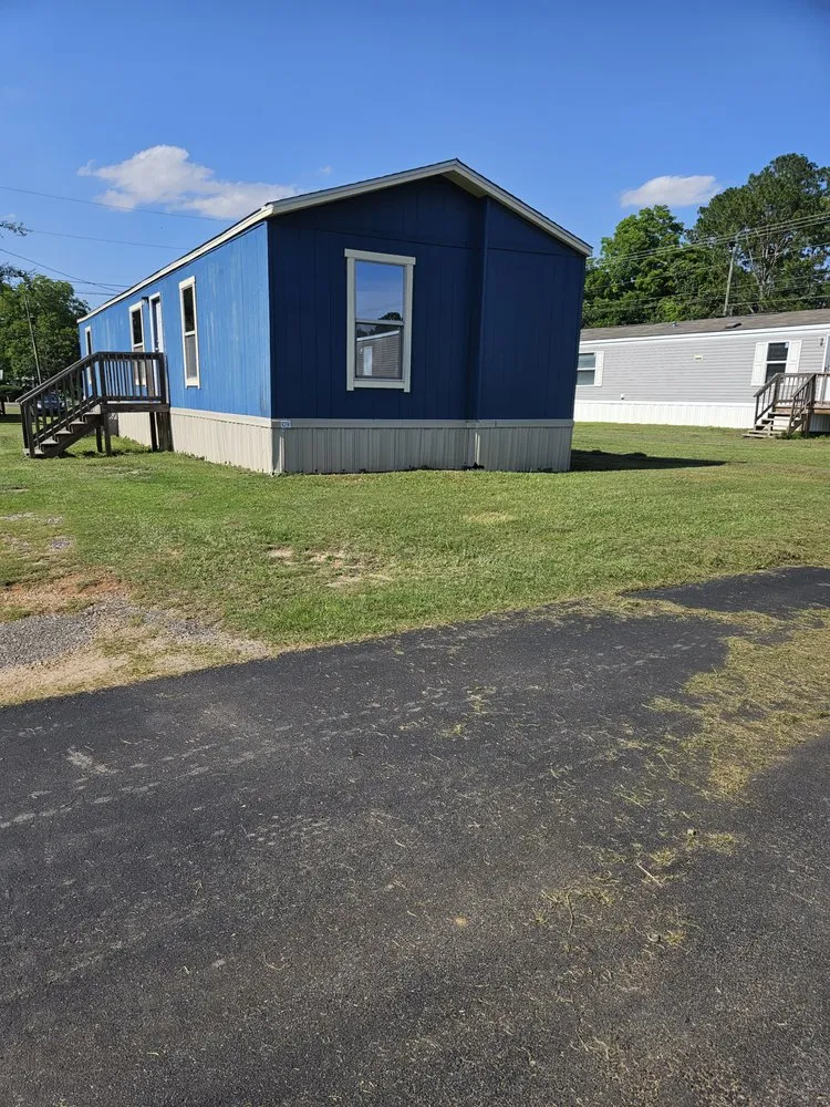 Expert residential landscaping near you in Dothan, AL by Panda Express Lawn Care