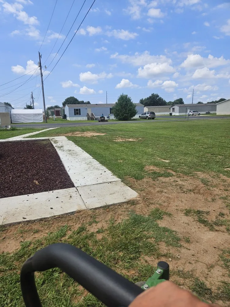 Local lawn mowing service near you in Dothan, AL by Panda Express Lawn Care