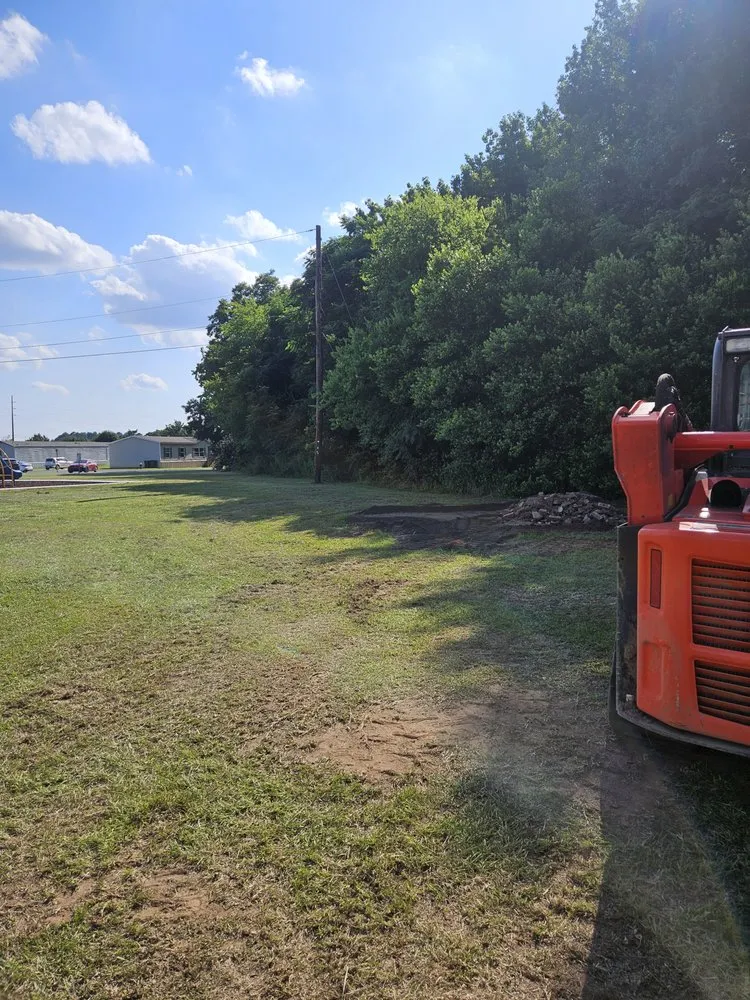 Affordable yard maintenance experts serving Dothan, AL - Panda Express Lawn Care