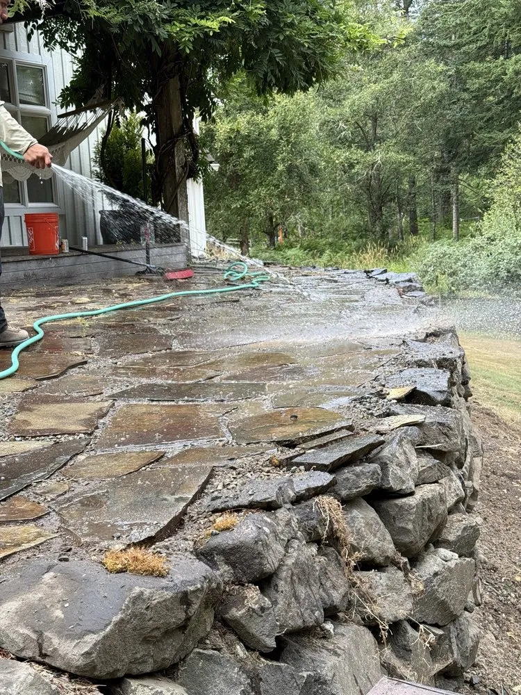 Top-rated landscape installation in Covington, WA by Panda Stylin