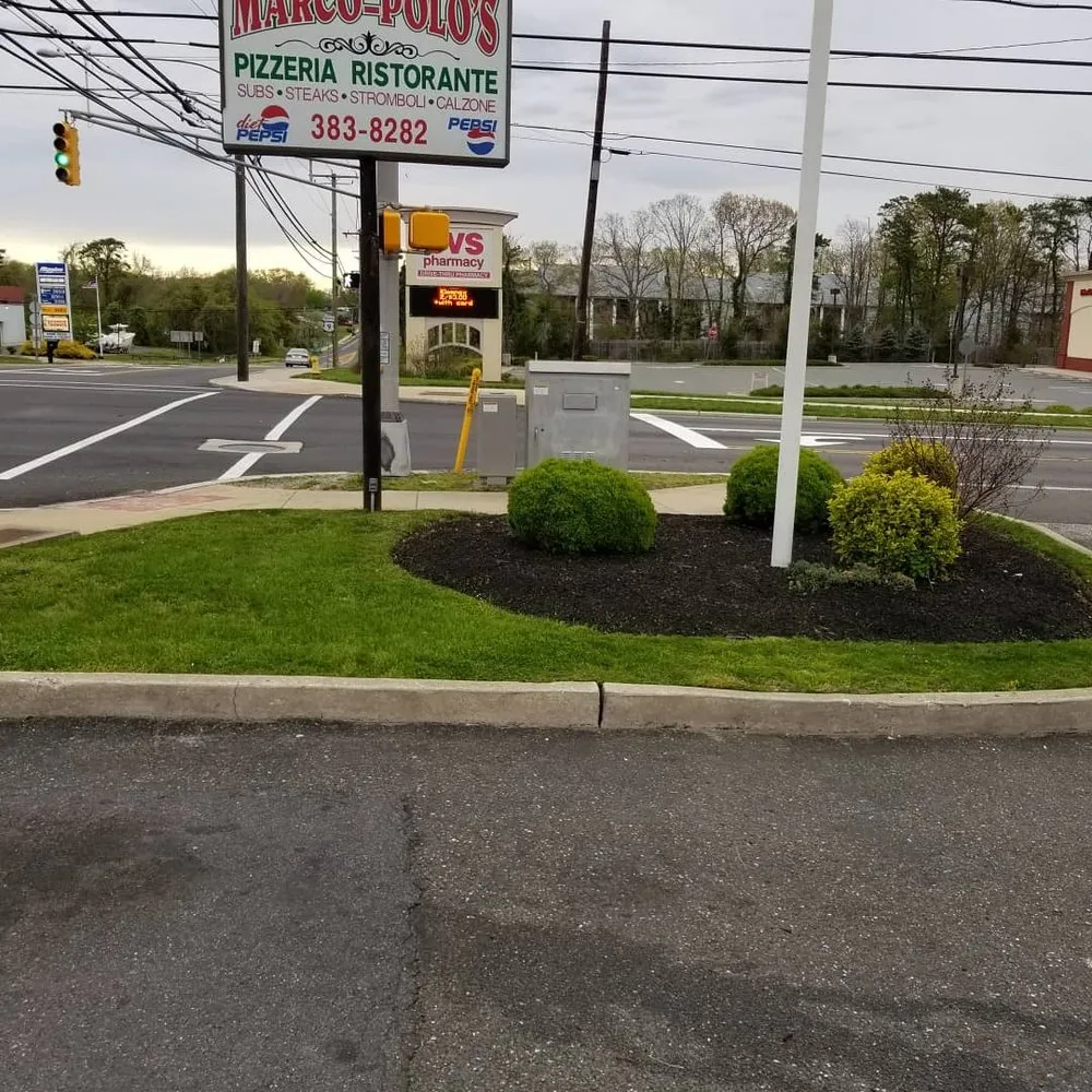 Custom outdoor landscaping with custom design in Hamilton Township, NJ by Pandalawncare