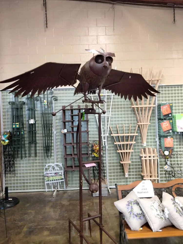 Reliable landscaping services in Elyria, OH - Pandy's Garden Center