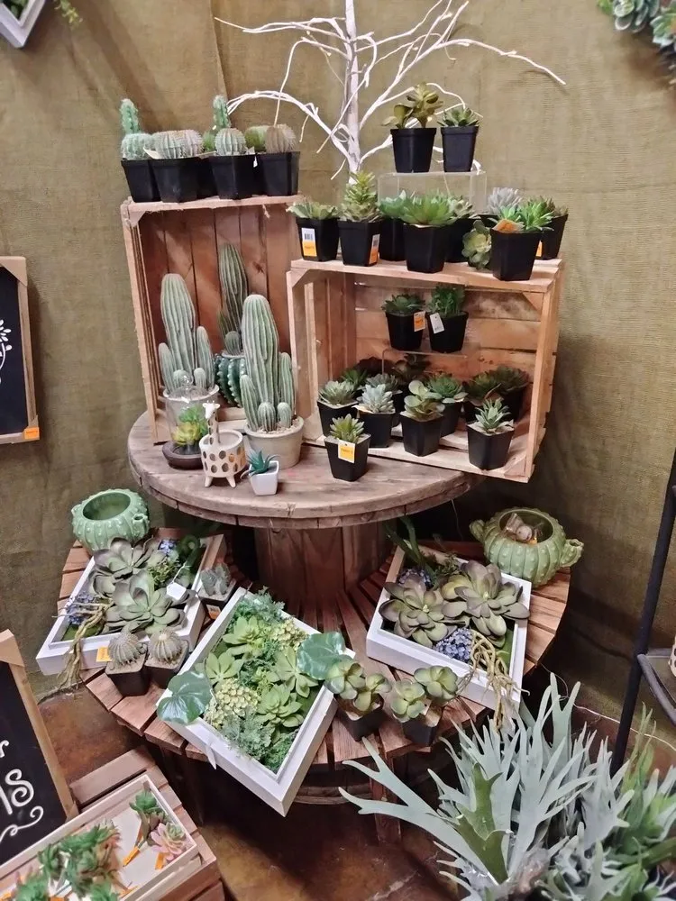 Custom residential landscaping in Elyria, OH by Pandy's Garden Center