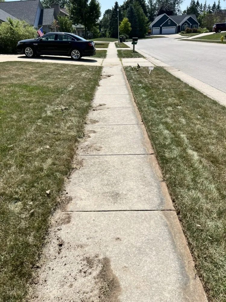 Top-rated residential landscaping experts serving Oconomowoc, WI - Pane Perfection