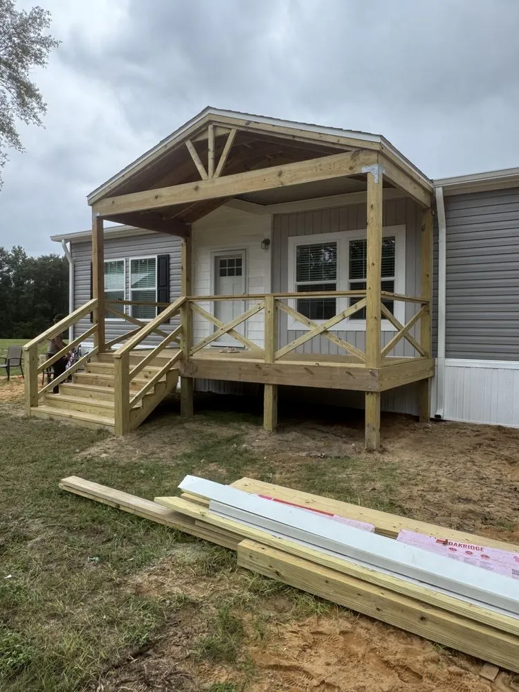 Affordable residential landscaping experts serving Fort Walton Beach, FL - Panhandle Lawn Legends