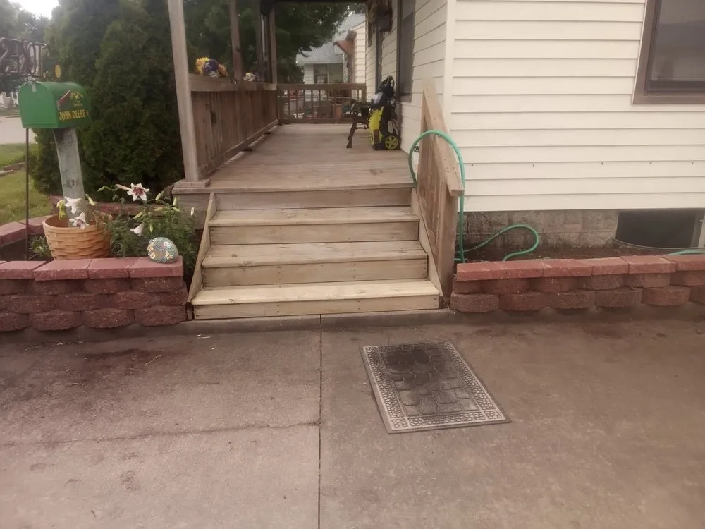 Local garden landscaping in Ottumwa, IA by Panko Landscaping