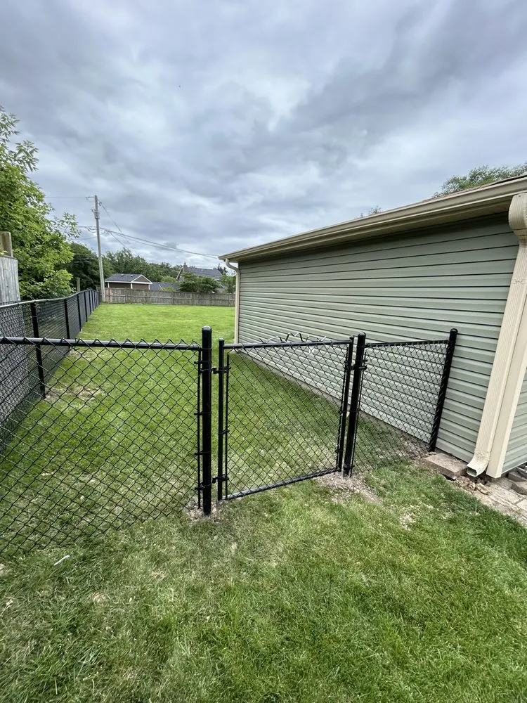 Custom residential landscaping near you in Elgin, IL by Panorama Fence