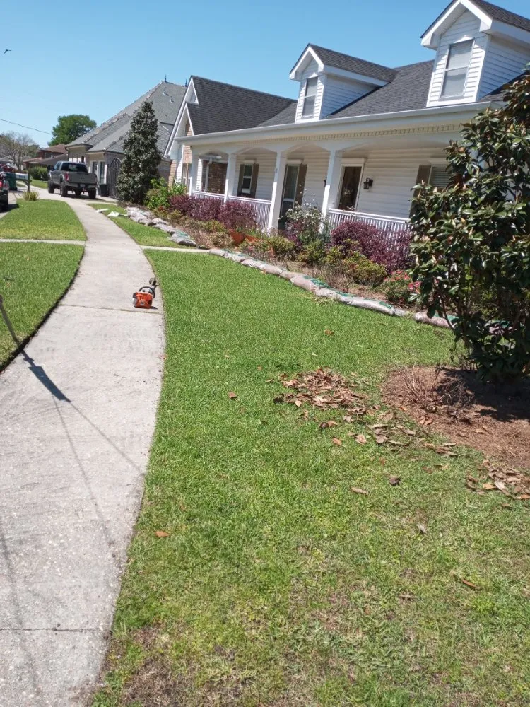 Affordable yard maintenance in New Orleans, LA by Papa J's Recovery Lawn Care & Services