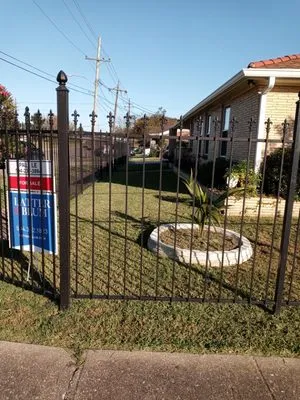 Papa J's Recovery Lawn Care & Services Logo