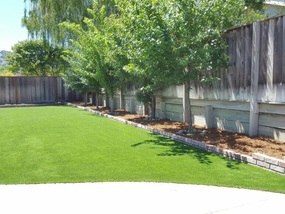 Trusted residential landscaping in Yulee, FL by Papi's Lawn Service