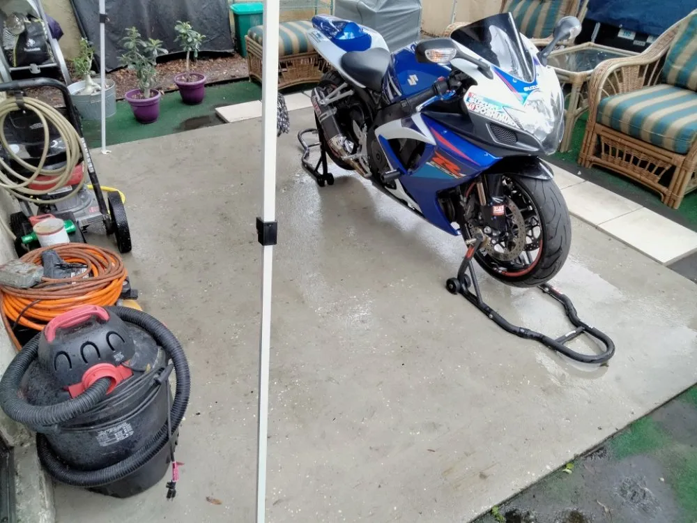 Custom lawn mowing service near you across Lakeland, FL - Papo Esteban land care