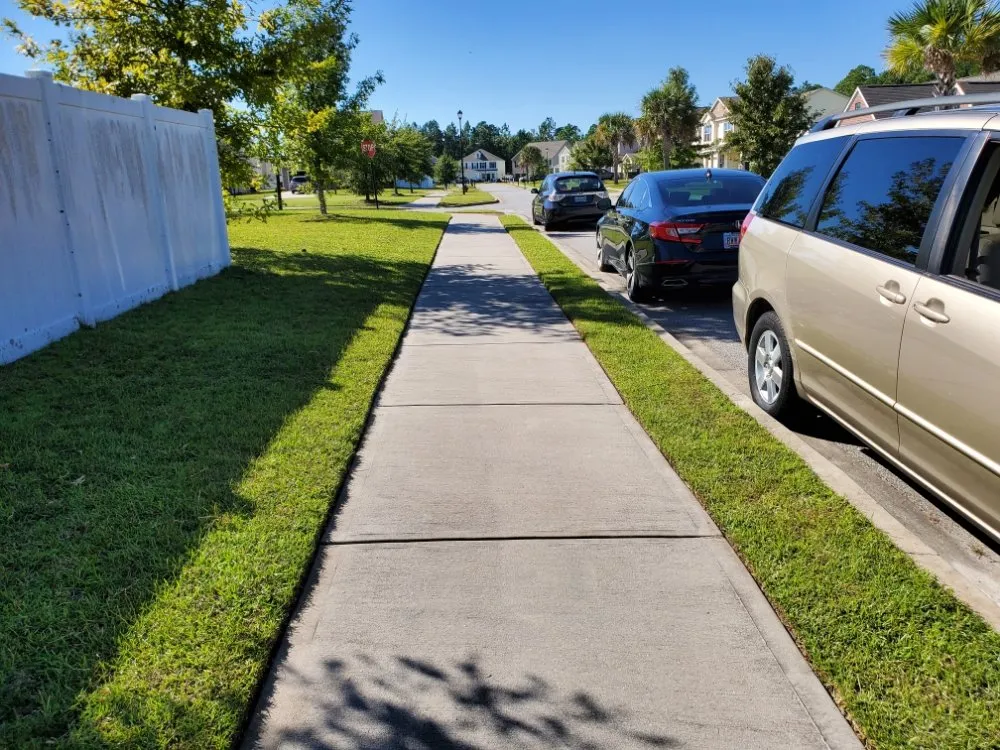 Reliable garden landscaping in Hinesville, GA by Pappy's Happy Lawnscaping Services