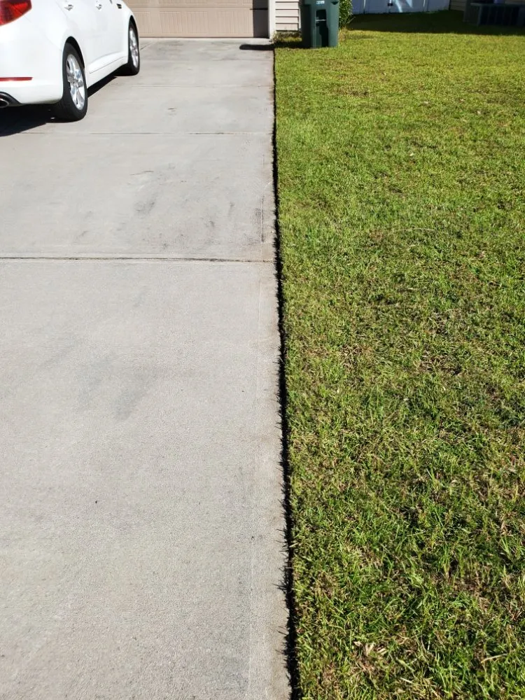 Affordable landscape design experts serving Hinesville, GA - Pappy's Happy Lawnscaping Services