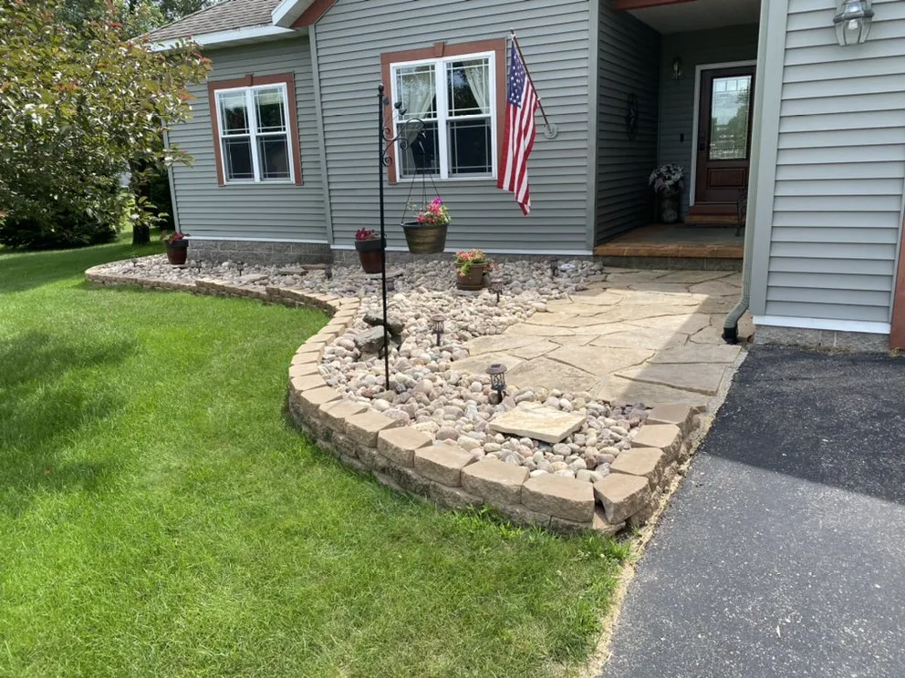 Local lawn mowing service in Mosinee, WI - PAR Property Management