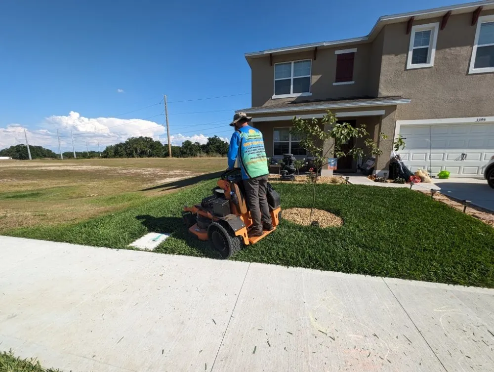 Professional garden landscaping in Bartow, FL by Paradise City Lawn & Landscape