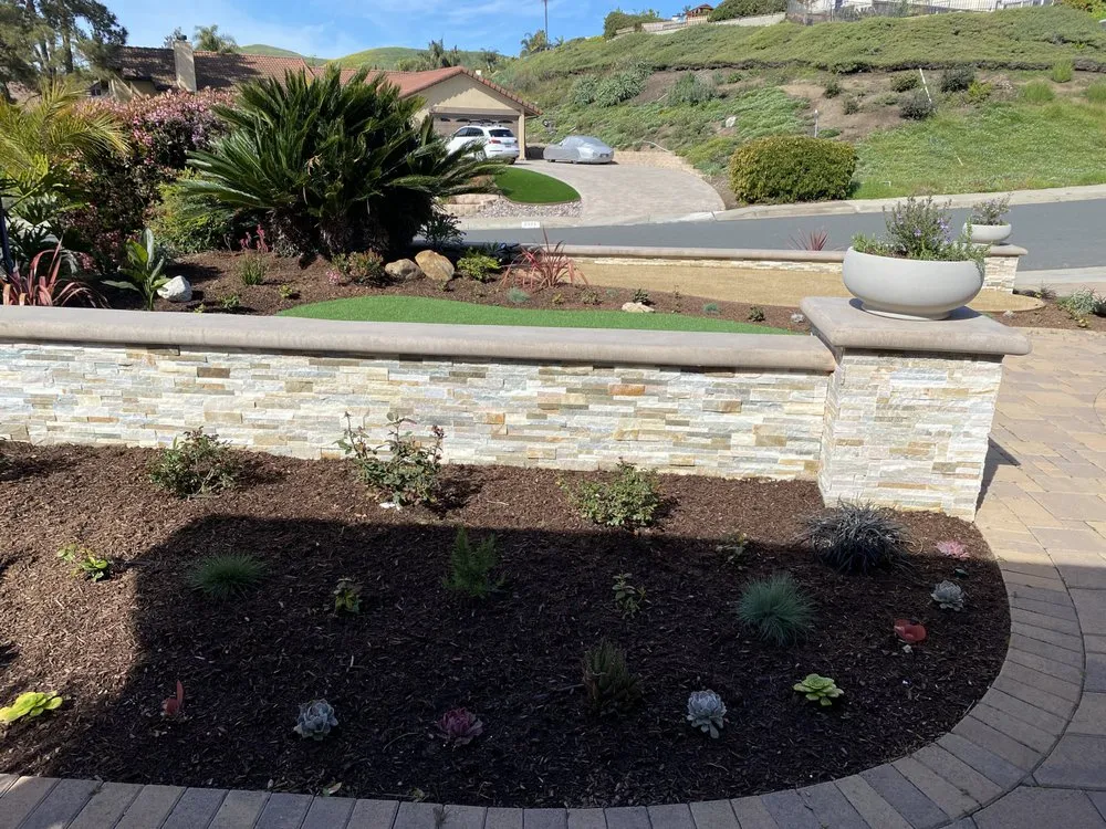 Affordable lawn mowing service experts serving San Clemente, CA - Paradise Designs