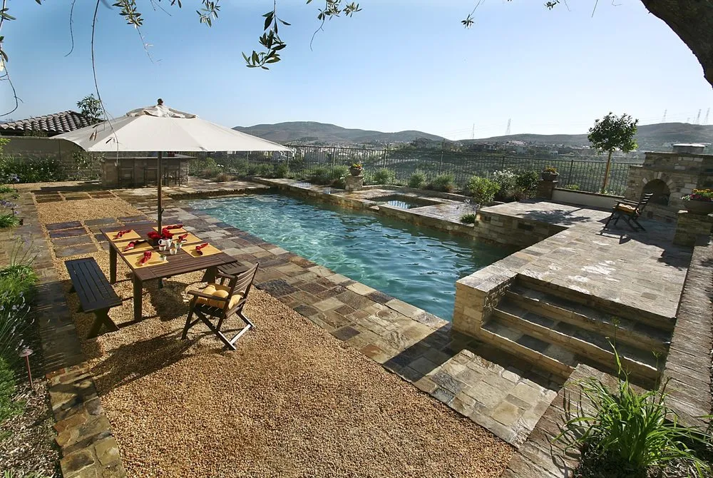 Local lawn mowing service experts serving San Clemente, CA - Paradise Designs