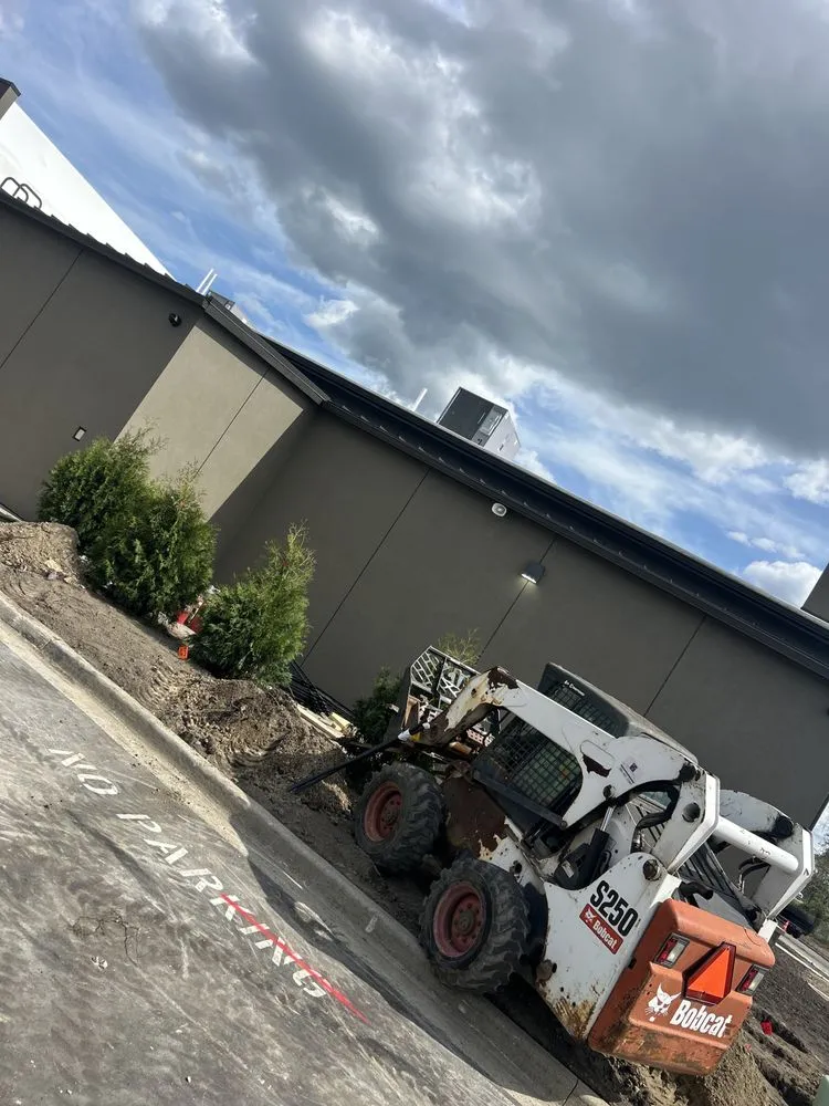 Trusted residential landscaping for residential properties in Warren, MI by Paradise Garden Landscaping