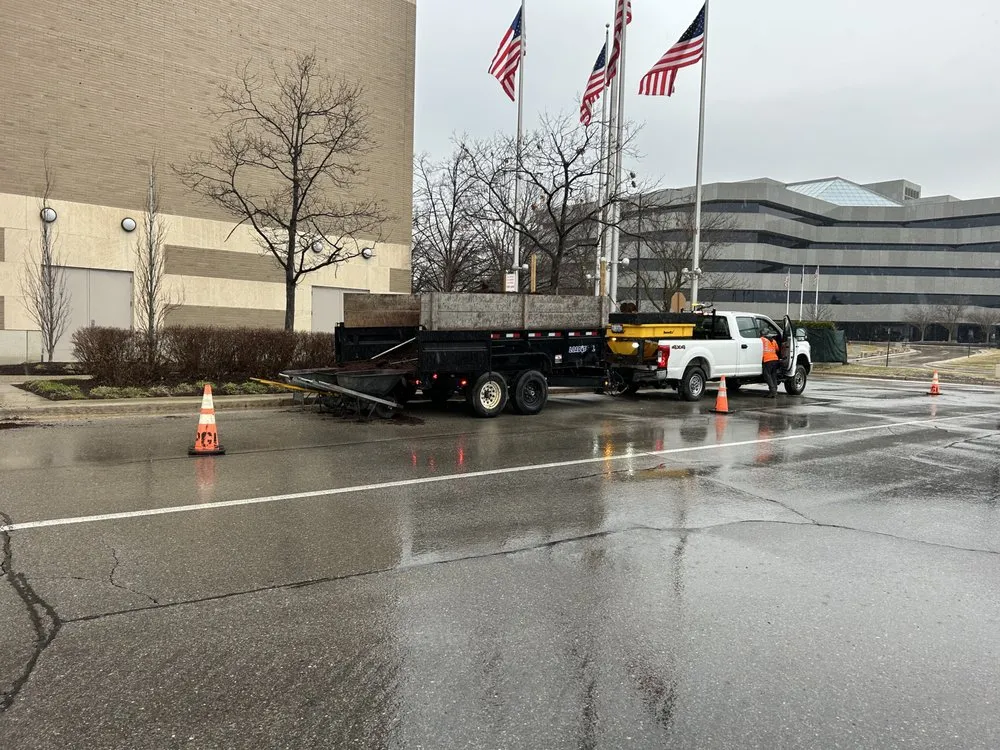 Local residential landscaping for beautiful yards in Warren, MI by Paradise Garden Landscaping