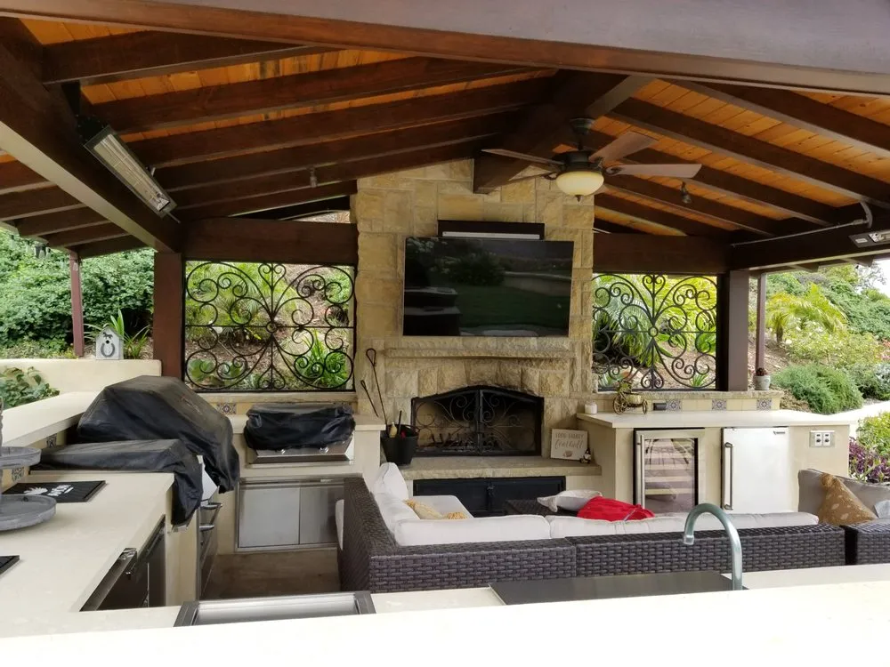 Professional yard cleanup service in Carpinteria, CA - Paradise Landscape & Design