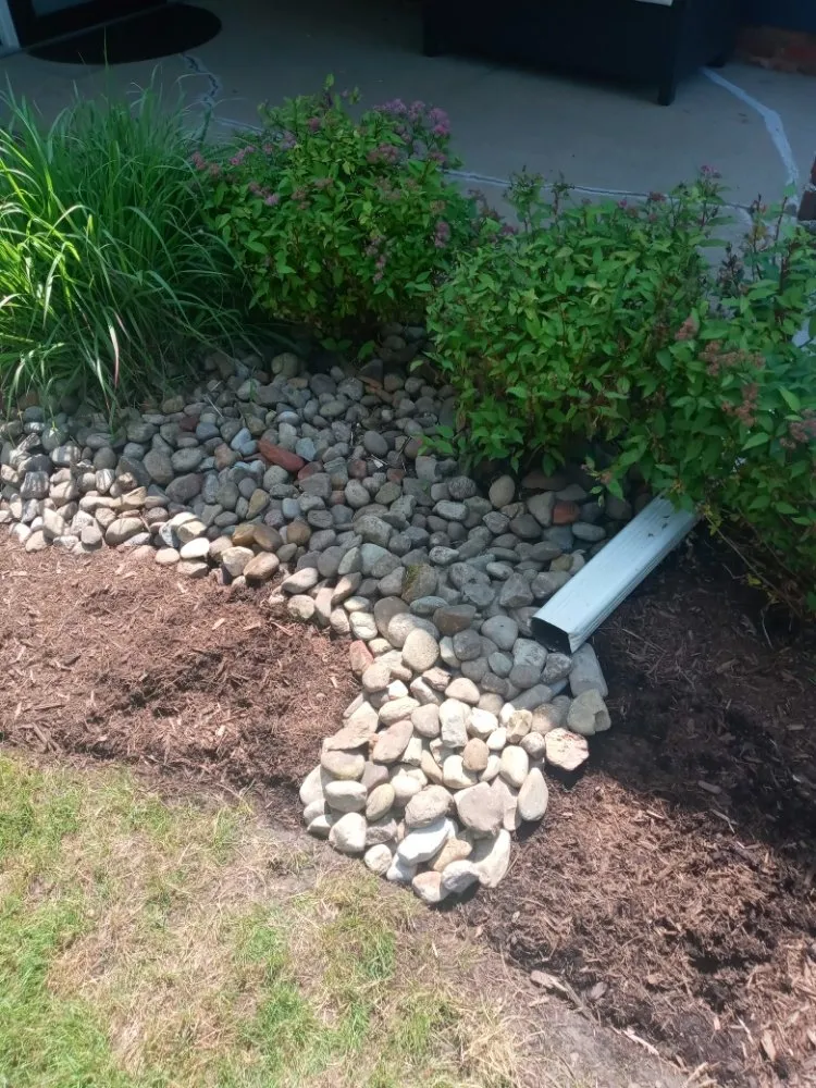 Local outdoor landscaping experts serving Lorain, OH - Paradise Landscapes