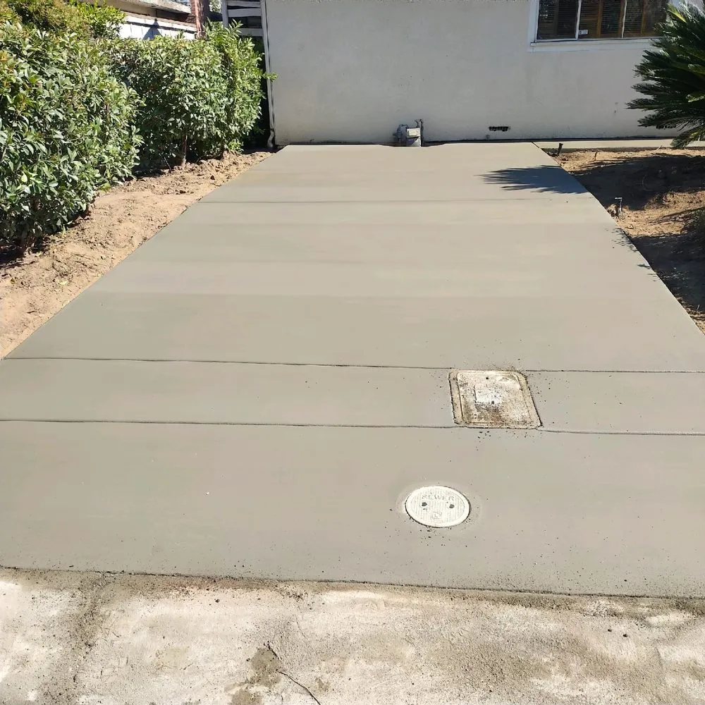 Trusted lawn mowing service experts serving San Diego, CA - Paradise Landscaping & Construction