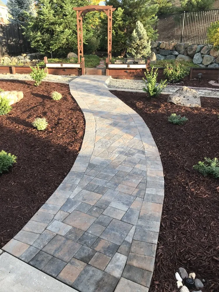 Professional residential landscaping for beautiful yards in Auburn, CA by Paradise Landscaping