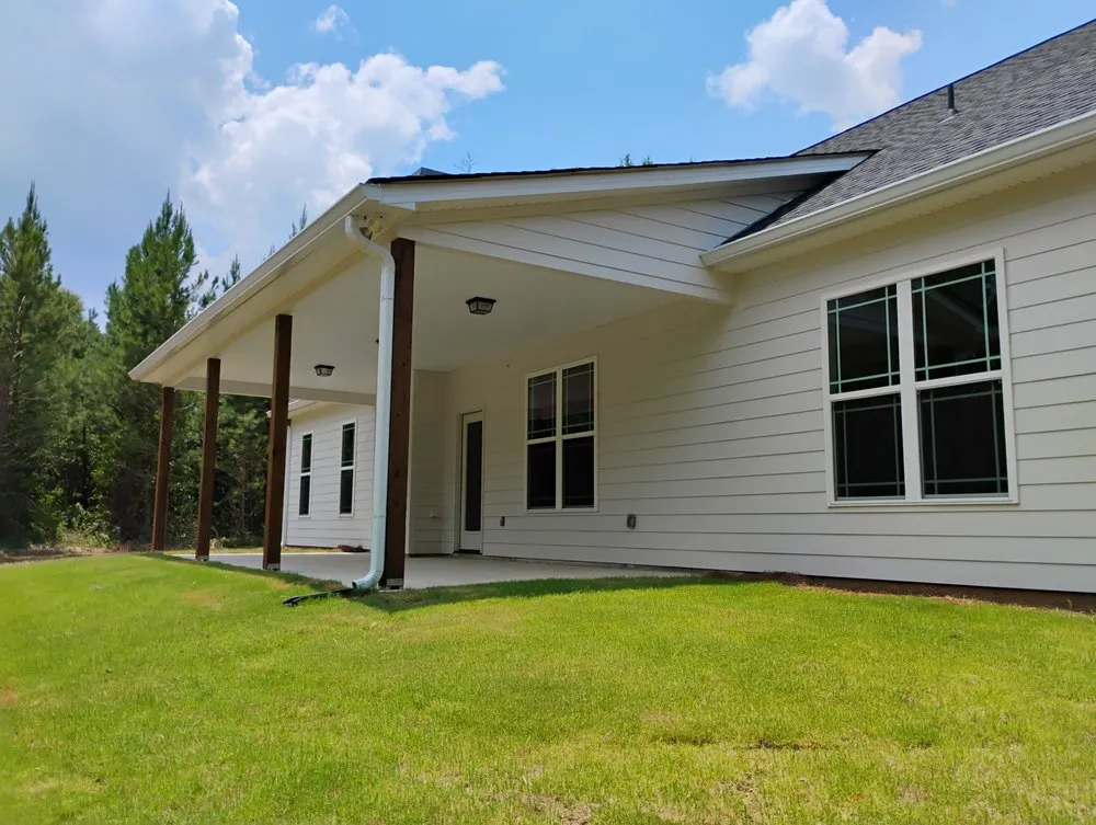 Professional outdoor landscaping in Covington, GA by Paradise Landscaping