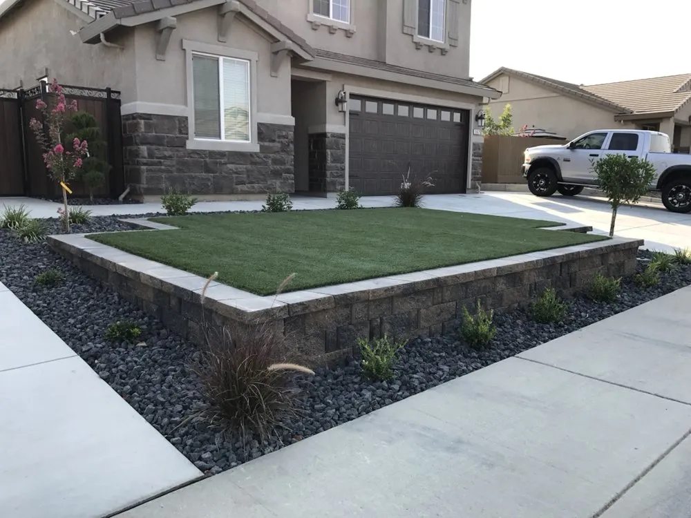 Affordable lawn mowing service experts serving Newcastle, CA - Paradise Landscaping