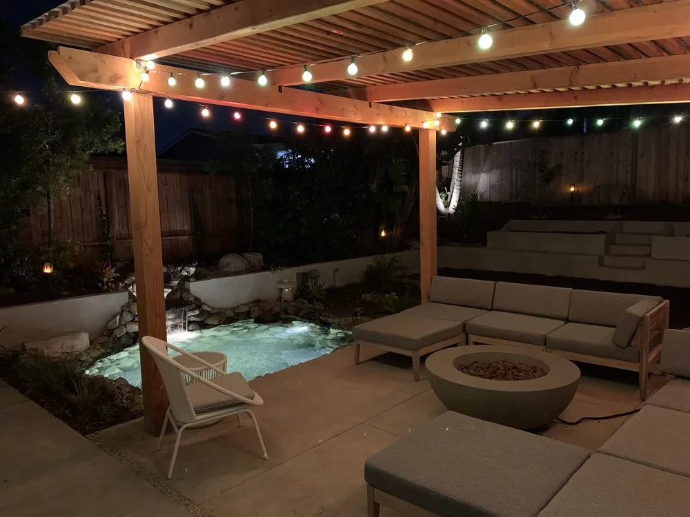 Custom lawn mowing service in Palos Verdes Estates, CA by Paradise Landscaping