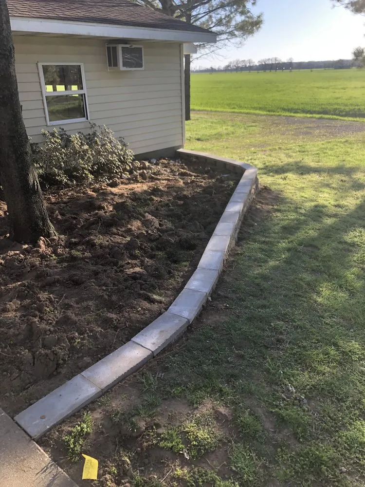 Top-rated lawn care service in Perryville, MO - Paradise Landscaping