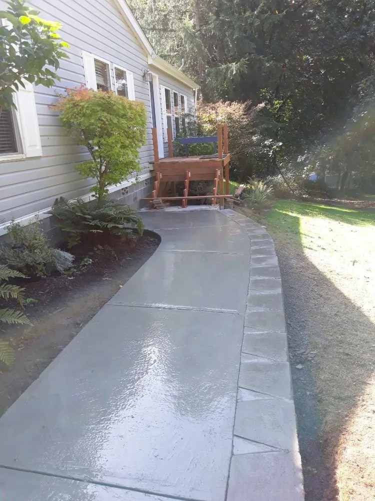 Custom residential landscaping experts serving Chehalis, WA - Paradise Landscaping Services