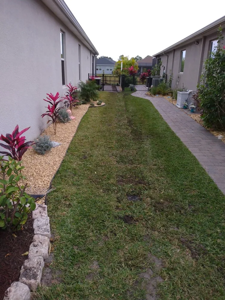 Professional residential landscaping experts serving Parrish, FL - Paradise Lawn & Landscape
