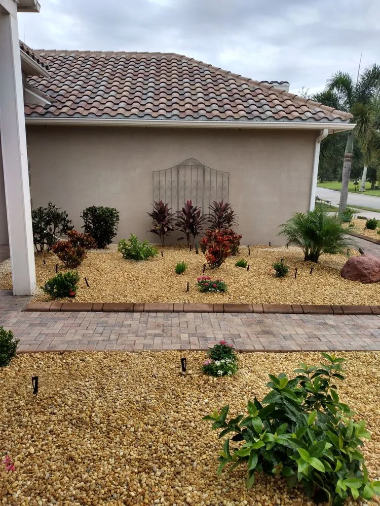 Reliable lawn mowing service for homes across Parrish, FL - Paradise Lawn & Landscape