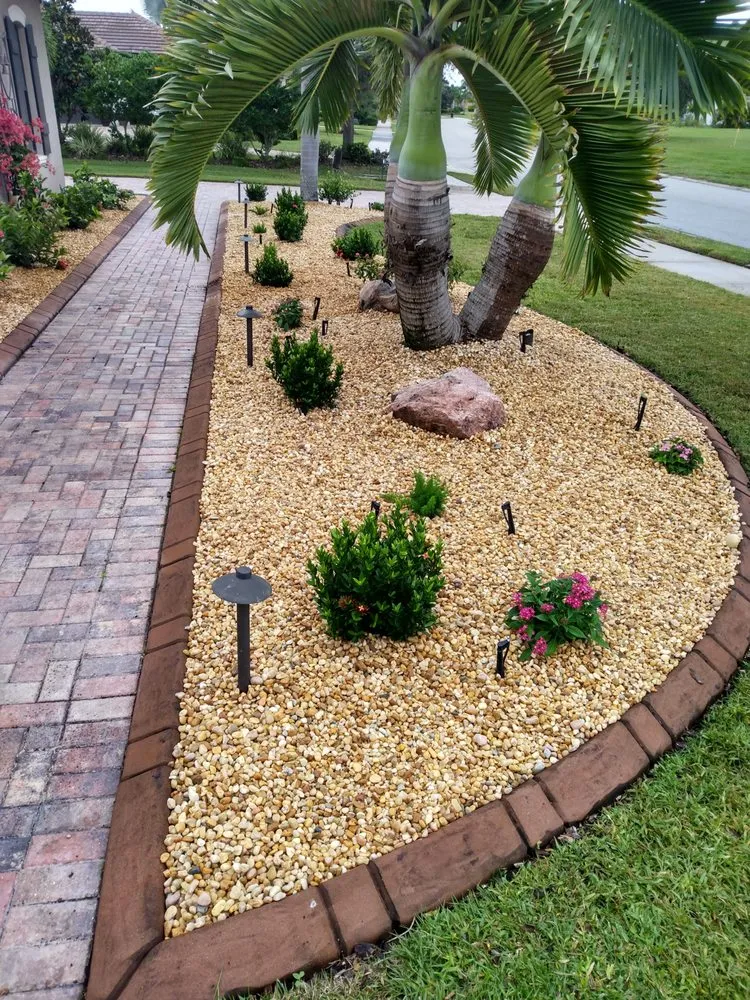 Affordable yard cleanup service for residential properties in Parrish, FL by Paradise Lawn & Landscape