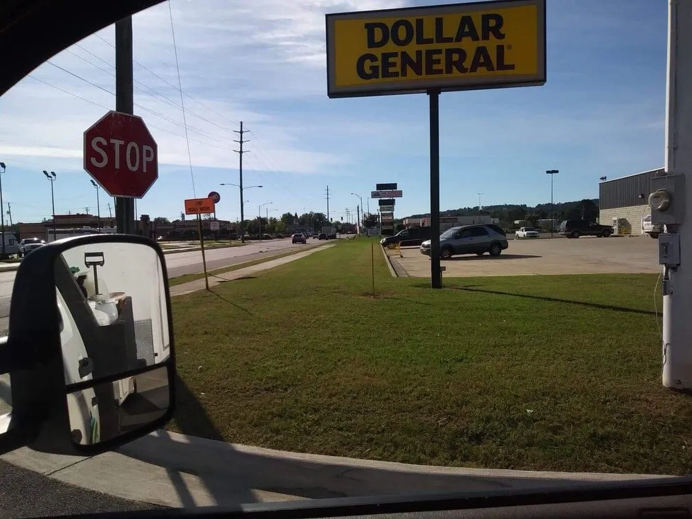 Reliable yard maintenance in Gadsden, AL - Paradise Lawn & Landscaping Services