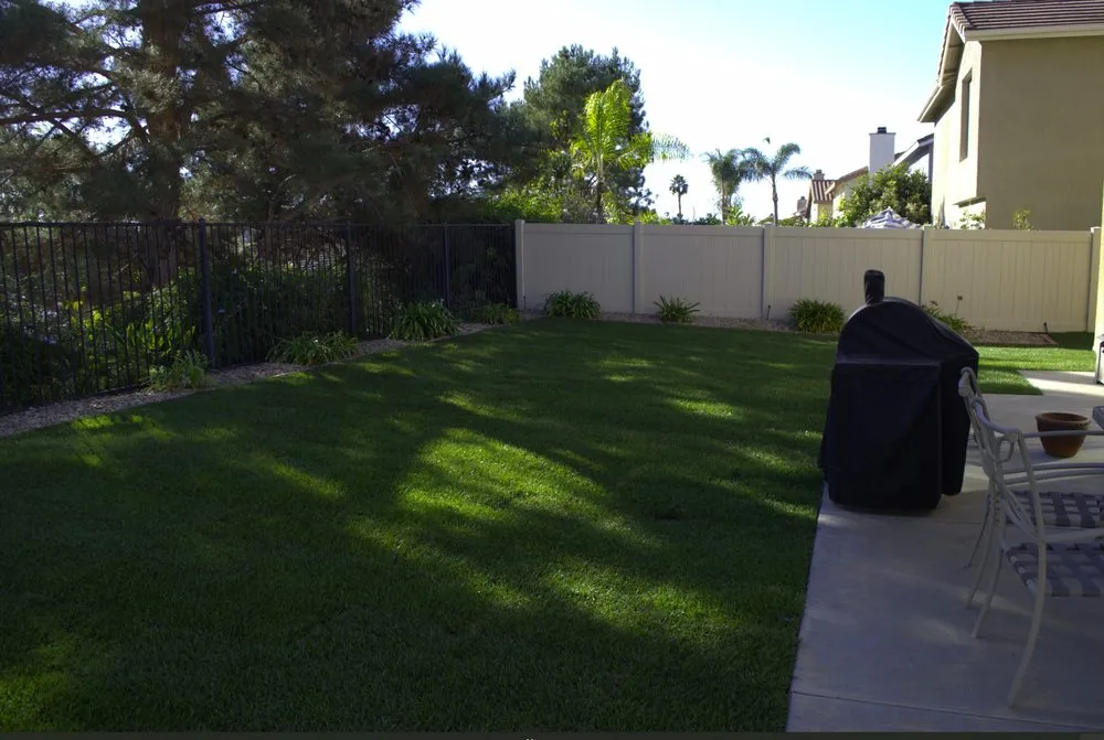 Professional outdoor landscaping in Fallbrook, CA - Paradise Lawns