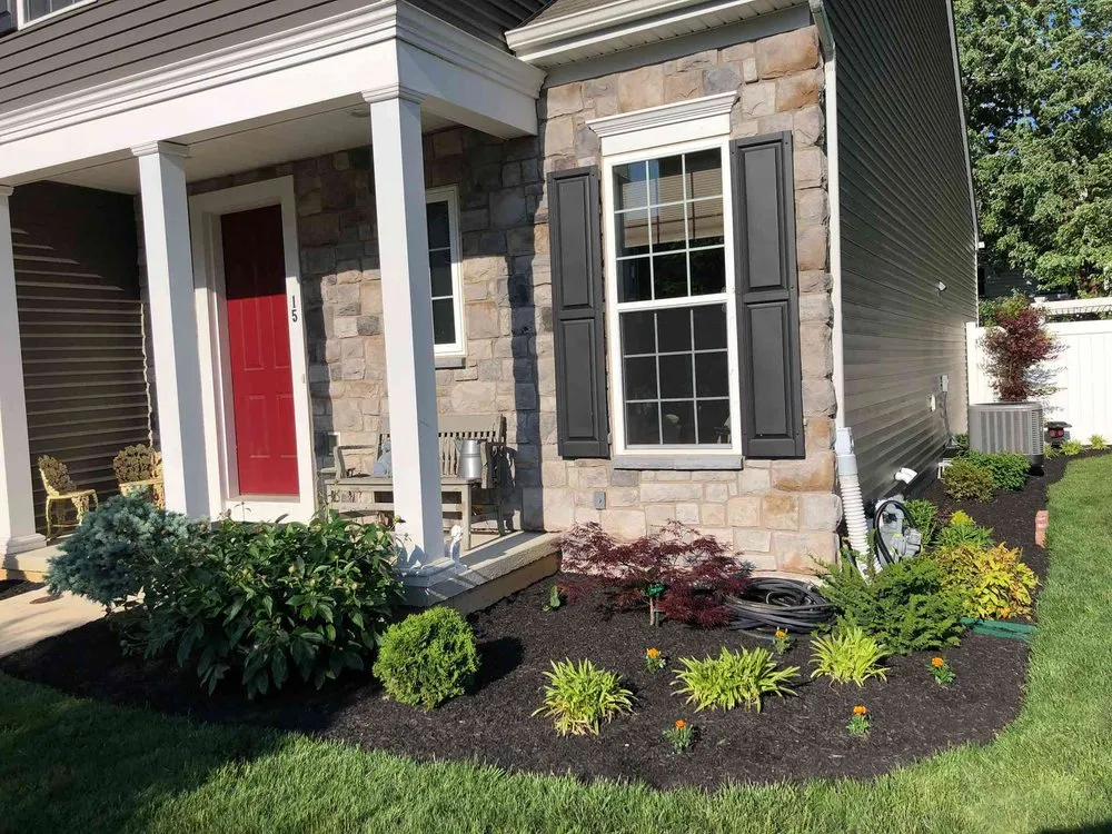 Professional yard maintenance for beautiful yards in Lancaster, PA by Paradise Plants & Patios