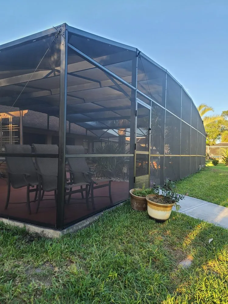 Reliable garden landscaping experts serving Merritt Island, FL - Paradise Pool Screens