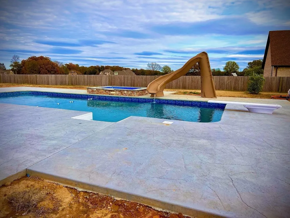 Professional landscaping services with custom design in Lexington, TN by Paradise Pools