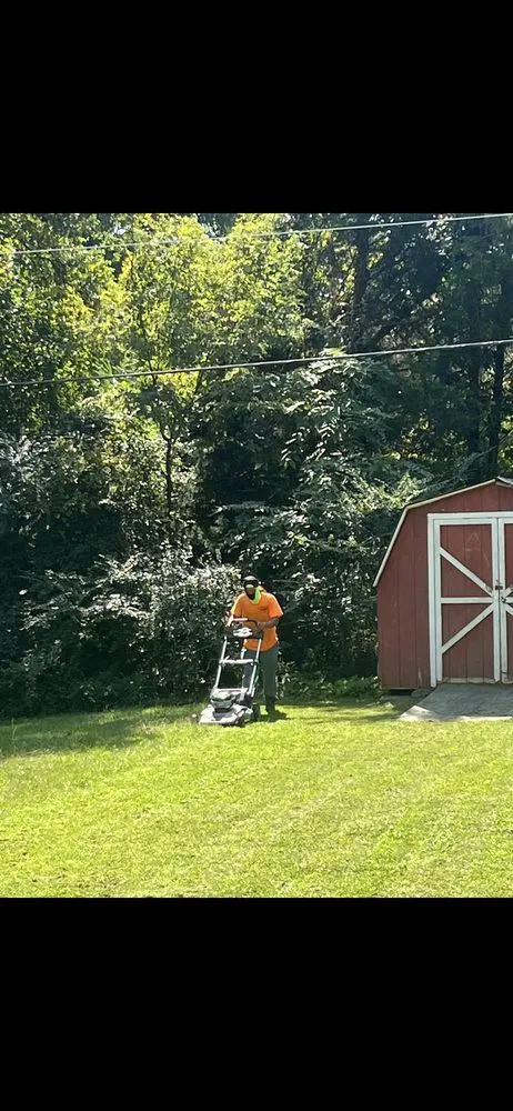 Trusted yard maintenance experts serving Fredericksburg, VA - Paradise View