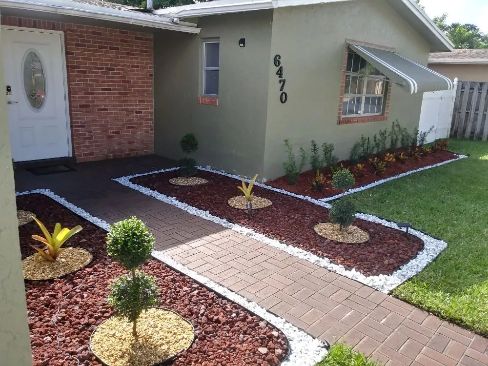 Top-rated landscaping services in Fort Lauderdale, FL by Paradises Lawn Care