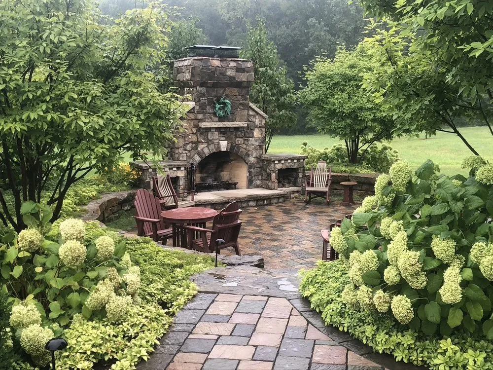 Expert yard cleanup service for beautiful yards across Harlan, IN - Paragon Landscape